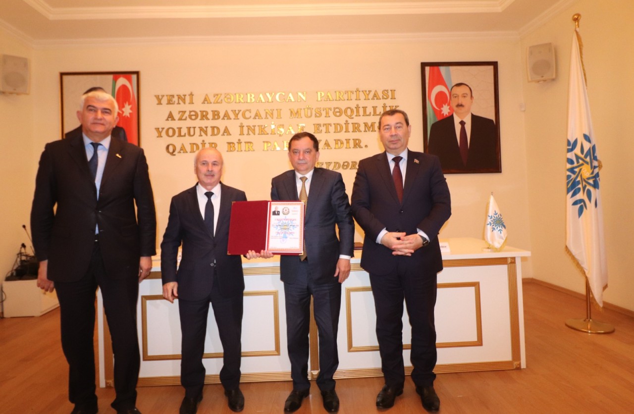 Qazaxda “Konstitusiya və Suverenlik İli”nə həsr olunmuş tədbir keçirildi - FOTOLAR